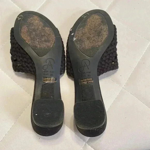 Adrianna Papell black leather weaved sandals - Picture 9 of 12